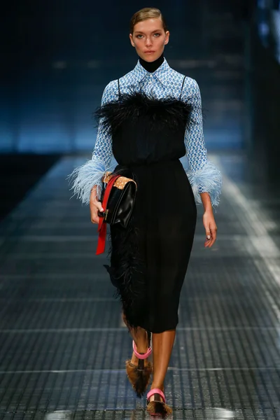 Look 42